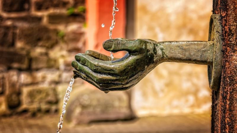 Quenching cities' thirst with rural water Quenching cities' thirst with rural water