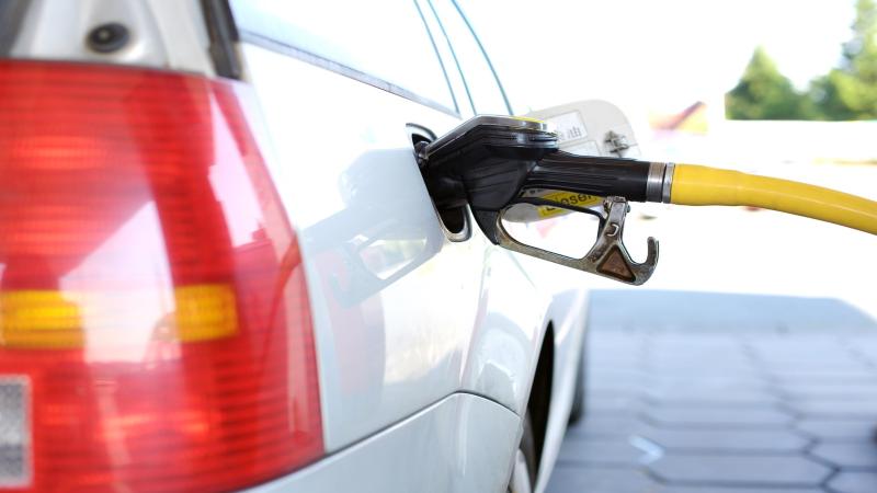 Producing low-cost hydrogen fuel with the help of magnets