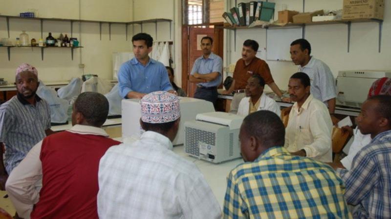 The research team to obtain blood samples from patients with suspected tuberculosis for the study. Credit: Rushdy Ahmad New blood-based test to diagnose TB within an hour