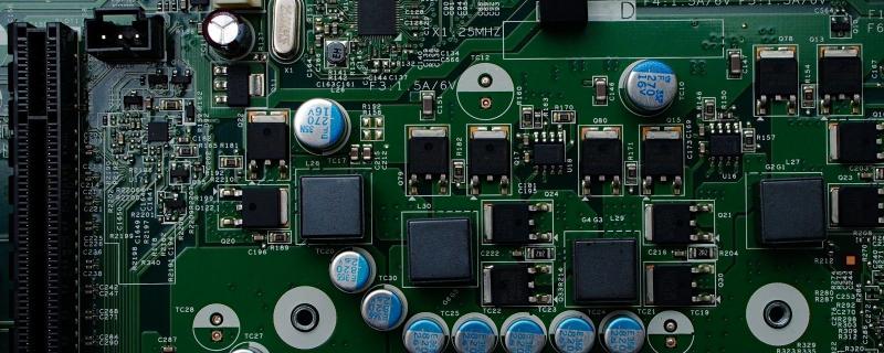 Merging memory and computing in nanoscale devices for efficient computation